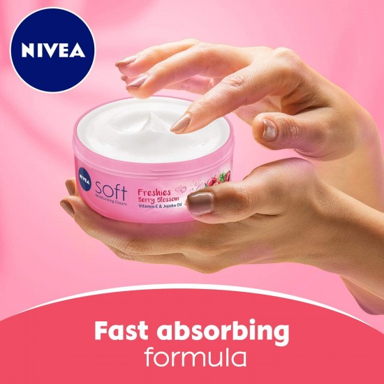 Nivea Soft Berry Blossom Moisturizing Cream with Vitamin E & Jojoba Oil - 100 ml