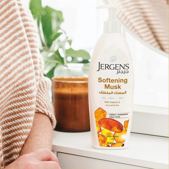 Jergens Softening Musk Dry Skin Moisturizer - 400 ml